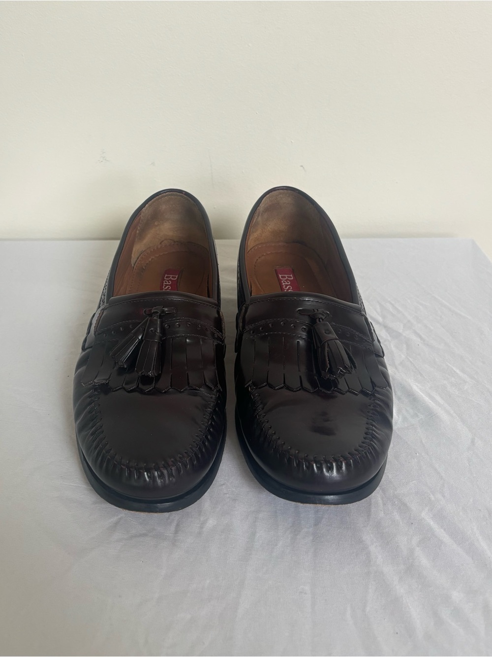 GH Bass Weejuns Loafers Sz 10.5EE Burgundy Tassel Kiltie Leather Mens